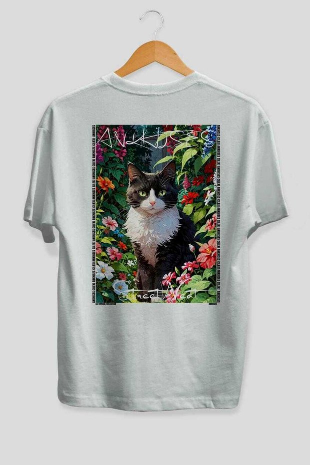 For the Love of Cats 9 Cats Printed White Oversize T-Shirt 100% Cotton Unisex Cat Lover Premium Design