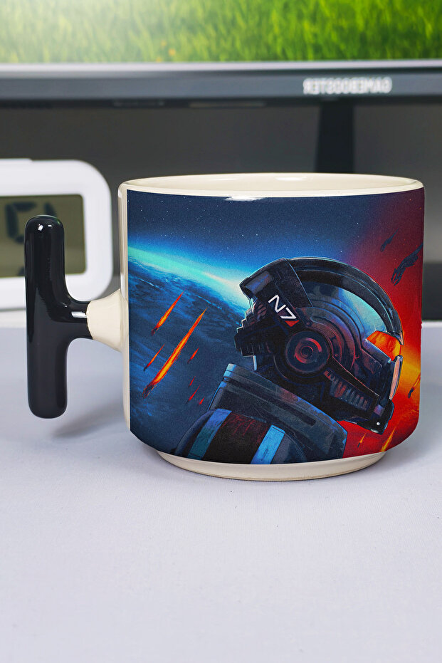 كوب سيراميك فاخر مطبوع عليه Mass Effect (قطعة واحدة) بمقبض أسود خاص على شكل حرف T V1T