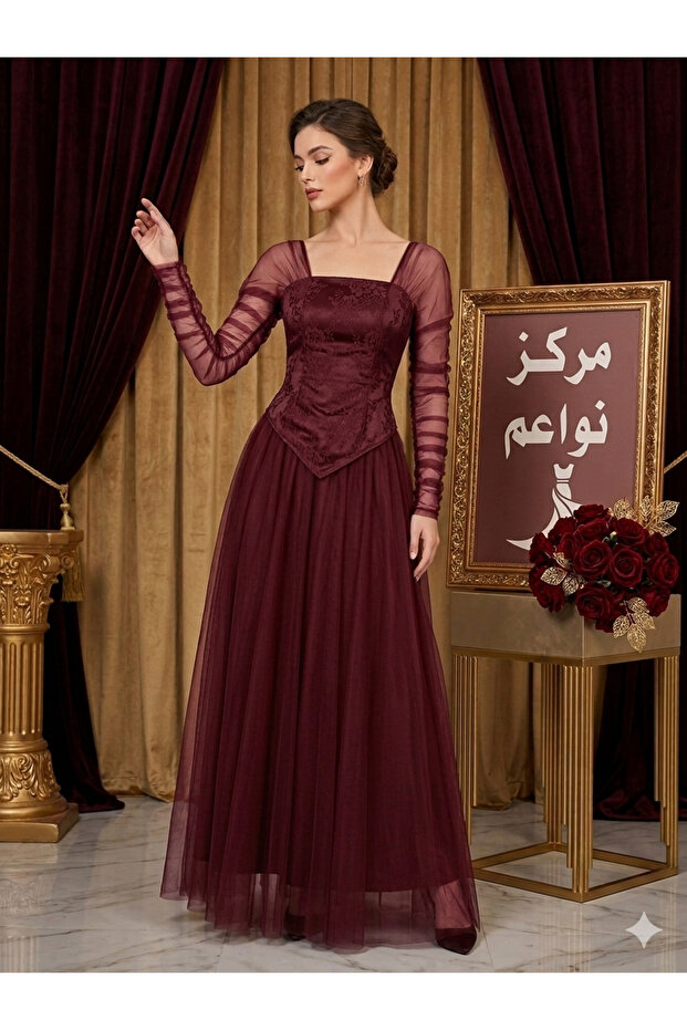 فستان سهرة بلمسة الكورسيه الفاخر والتول الساحر