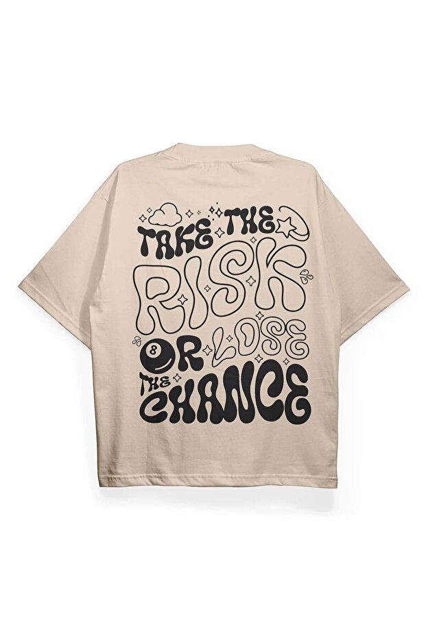 تي شيرت T2030 Take Risk مطبوع بمقاس كبير