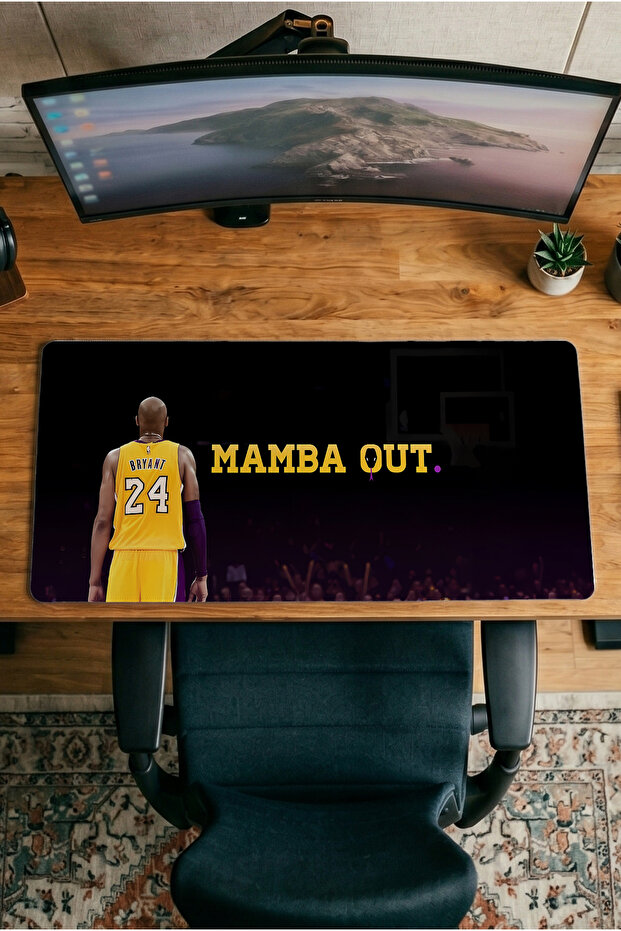لوحة ماوس Mamba Out Kobe Bryant مقاس 30x70 مطبوعة رقميًا بنمط XXL مع قاعدة مضادة للانزلاق