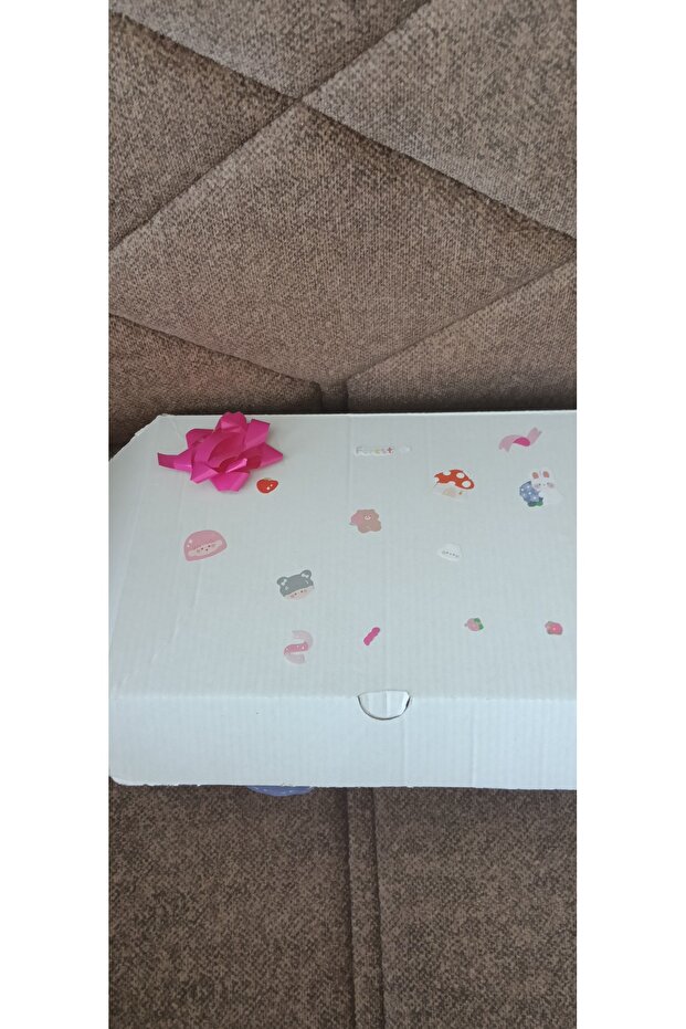 Devasa sürpriz paket