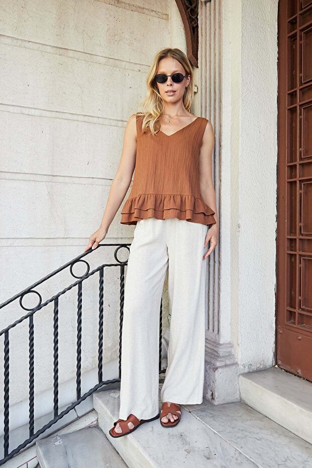 Women's Front and Back V-Neck Skirt Ruffled Sleeveless Blouse-Tan