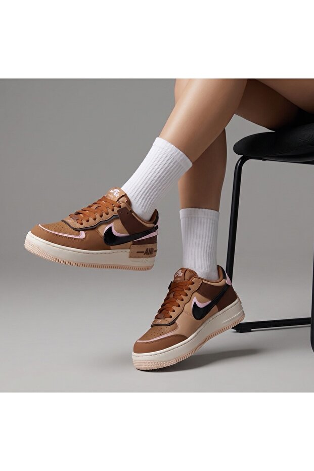 حذاء رياضي Air Force 1 Shadow (مقاس ضيق)