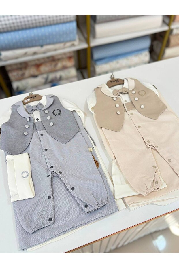 Set of 4 Newborn Hospital Outfits