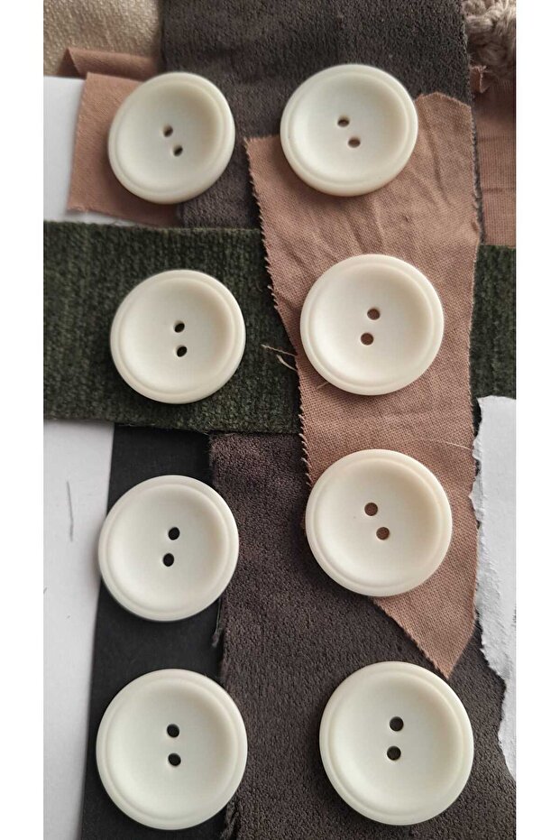 Polyester Button 23 mm 8 Pieces