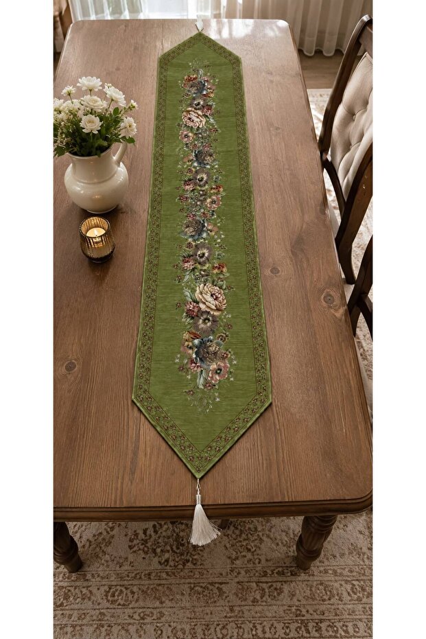 Vintage Bouquet 35X170 Tasseled Woven Tapestry Runner