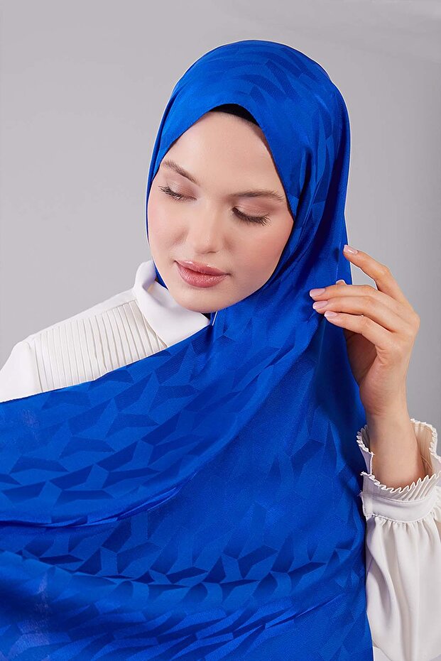 شال ساكس بنمط هندسي من الجاكار