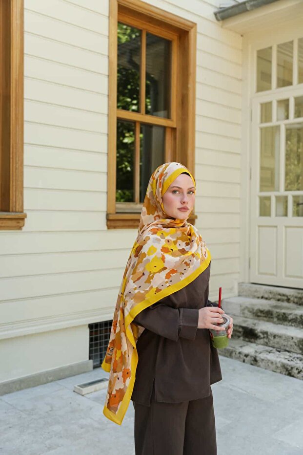Petra Mosaic Pattern Shawl - Yellow Mink
