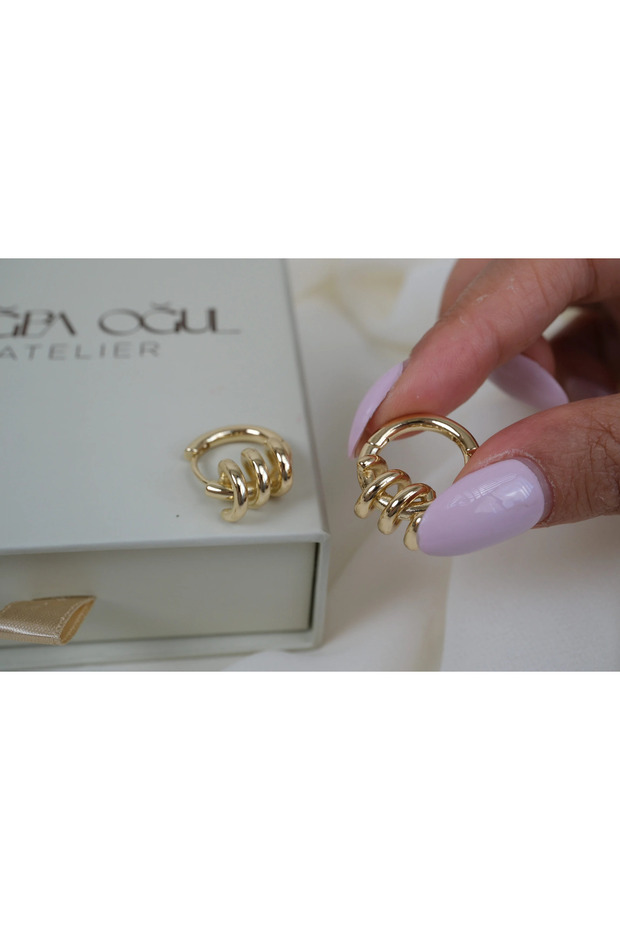 Kp616 Triple Layered Looking Ring Earrings Gold (Inner Diameter 10mm)