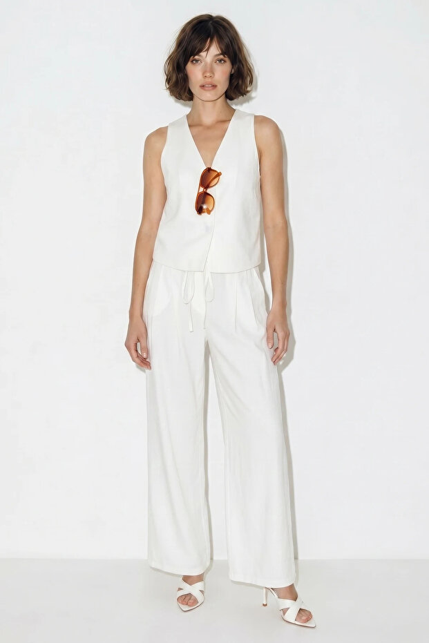 Women's V-Neck Buttoned Vest Wide Leg White Suit