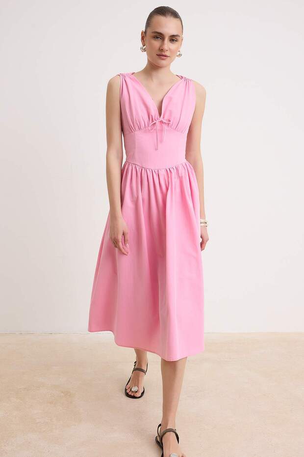 Pembe Bel Detaylı Poplin Midi Dokuma Elbise TWOSS26EL00917 - 1