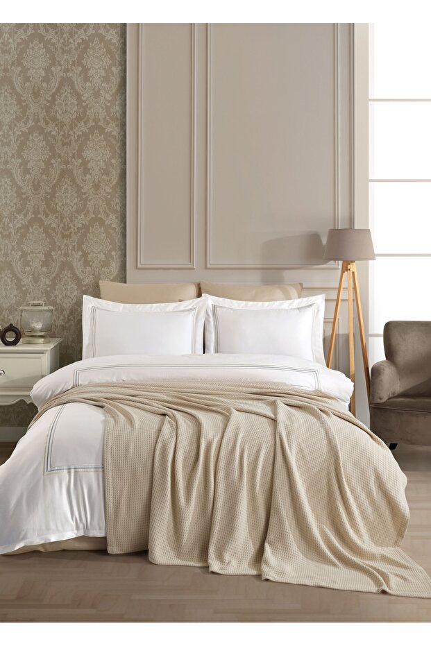 Florentino Embroidered White/Beige Duvet Cover and Pike Set