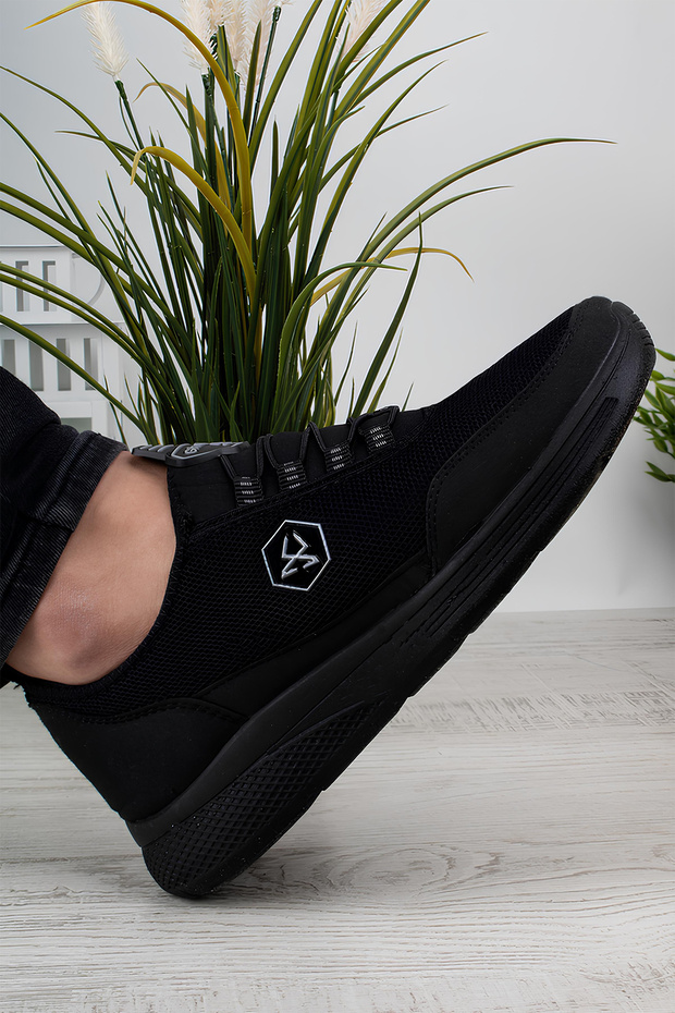 Ghattix 4K Casual Men's Sneakers Walking Running