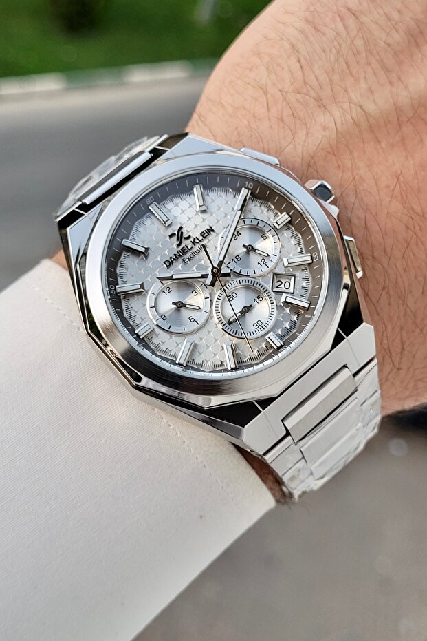 Gray Color Same as in the Image 44 mm Men's Wristwatch