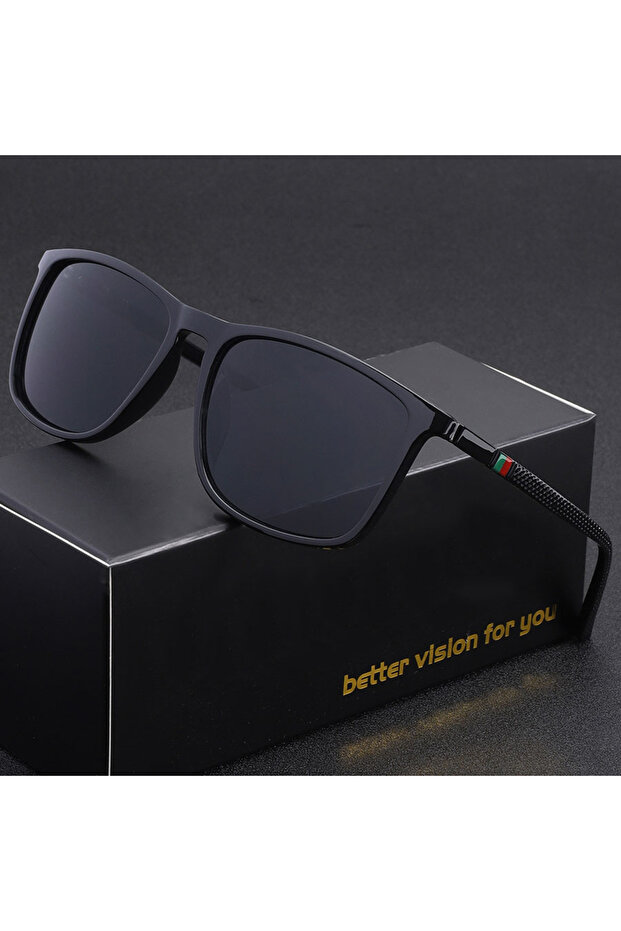black Classic Square Men's Sunglasses Comfortable Lightweight Black Frame Glasses Ideal for Travel P