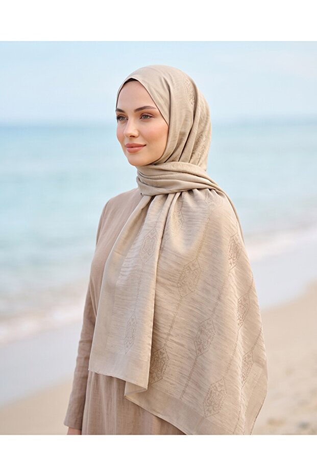Siena, Jacquard Cocoon Shawl - Motif Pattern - 10 - Latte