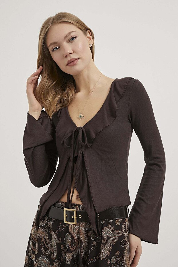 Ruffled Front Lace-Up Sleeves Bell Stretchy Blouse