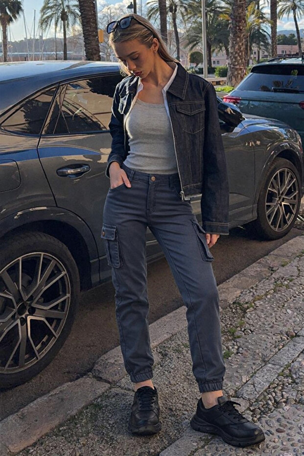 Women's Premium Cargo Pants with Elastic Cuffs and Smoked Finish