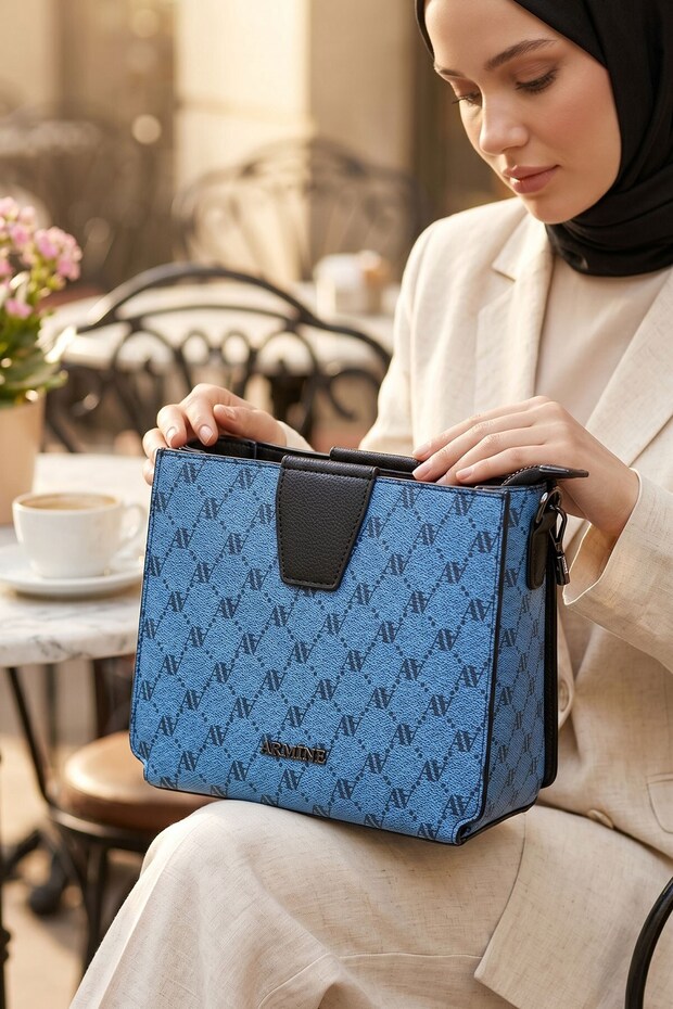 Stylish Modern Blue Dotted Casual Shoulder Bag Women's Convenient Handbag