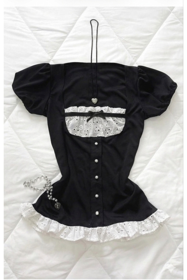 Gothic Coquette Detailed Ruffled Lace Short Sleeve Blouse