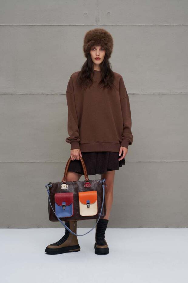 Brown Slogan Oversize Sweatshirt 18217