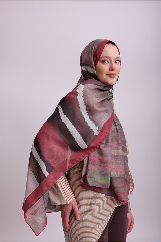 شال نيل ذو وجهين بنقشة ألوان مائية - أحمر كلاريت
