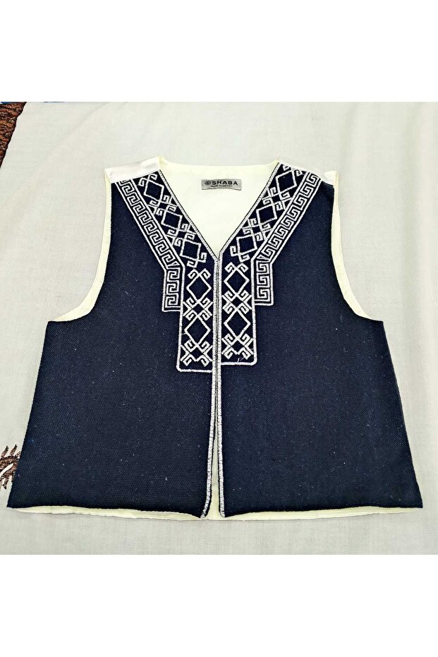 Silver Patterned Boys' Chestplate for Various Occasions and Parties, Available in Multiple Sizes.