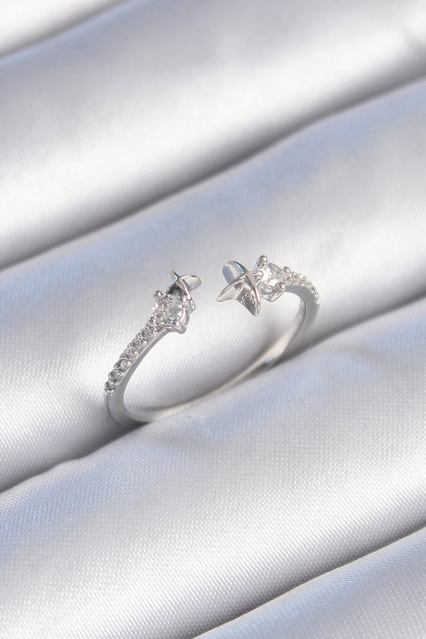 Brass Silver Color Zircon Stone Detail Star Model Women's Ring 5886