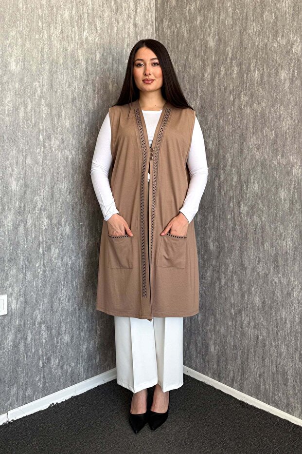 سترة نسائية طويلة بمقاسات كبيرة مع ياقة مرصعة بالحجارة وجيوب 902-2