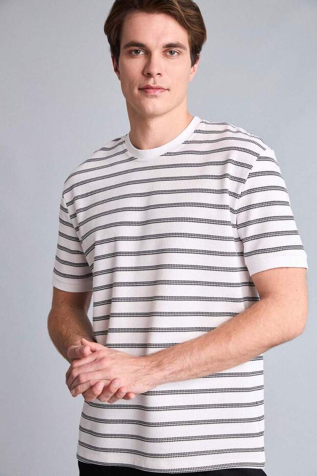 Cotton Regular Fit Crew Neck Short Sleeve T-Shirt G7053Ax26Sm