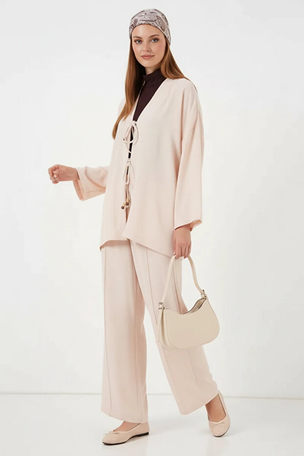 Women's V-Neck Lace-Up Cream Double Set