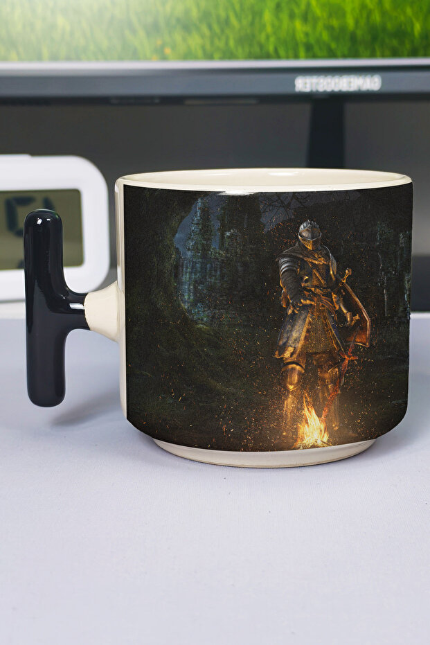 كوب سيراميك فاخر مطبوع عليه Dark Souls (قطعة واحدة) على شكل حرف T بمقبض أسود خاص V1T