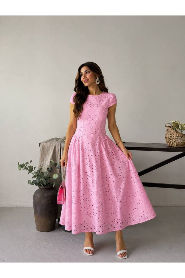 Scalloped Pleated Lace Long Dress