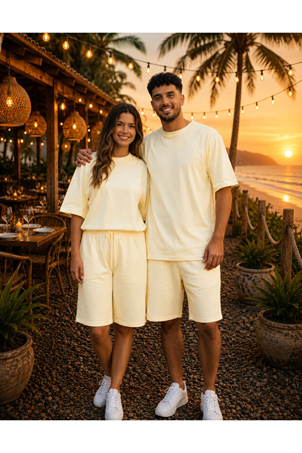 Oversize Short Sleeve Shorts Set Suitable for Unisex Couples (One Piece)