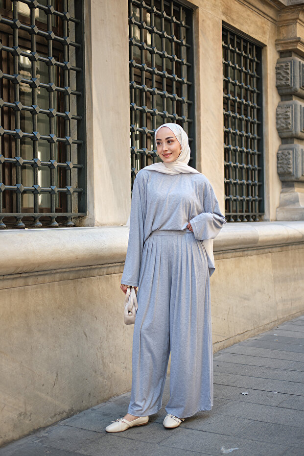 Women's Pleated Combed Cotton Suit Gray