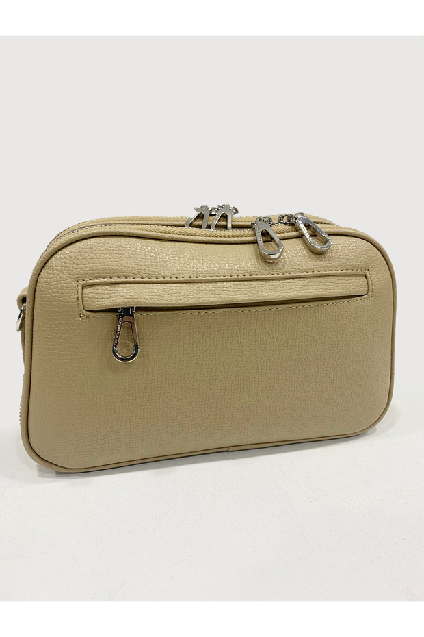 Large Internal Volume Multi-Compartment Women's Hand and Shoulder Bag