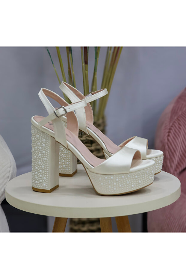 Women's Cream Satin Pearl Detailed Platform Thick Block Heeled Bridal Shoes