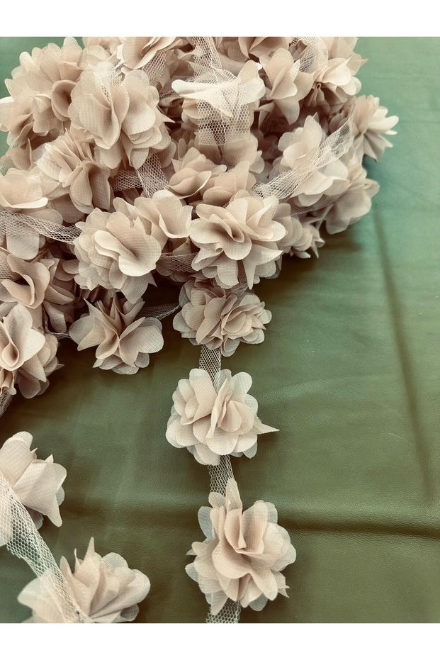 Cappıcuno Laser Cut Flower Ribbon 120 Pieces the Price Is for Tulle Flowers Decoration Gift Wrapping Material