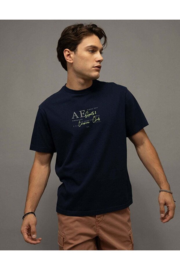 تي شيرت برسومات جرافيكية من AE Standard Fit