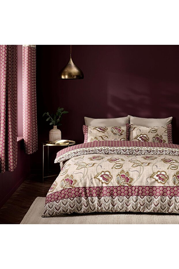 Kashmir Easy Care Double Duvet Set Multi