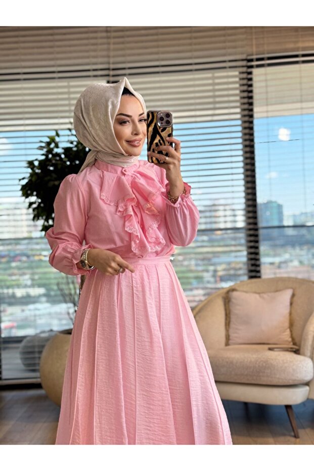260133 Ruffle Collar Lace Embroidered Shirt Pink