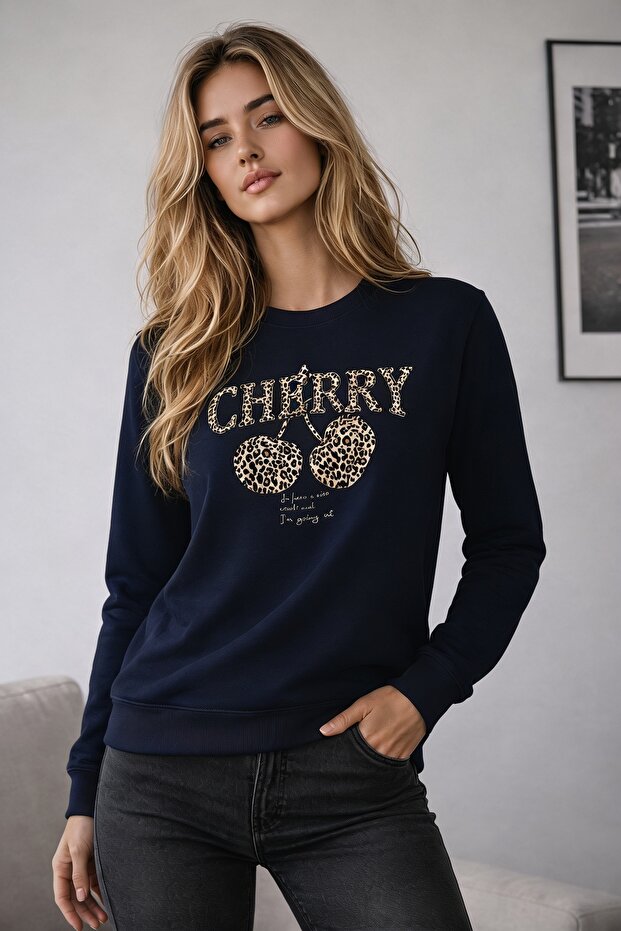 Women's Leopard Cherry Cherry Printed Round Neck Long Sleeve Sweatshirt