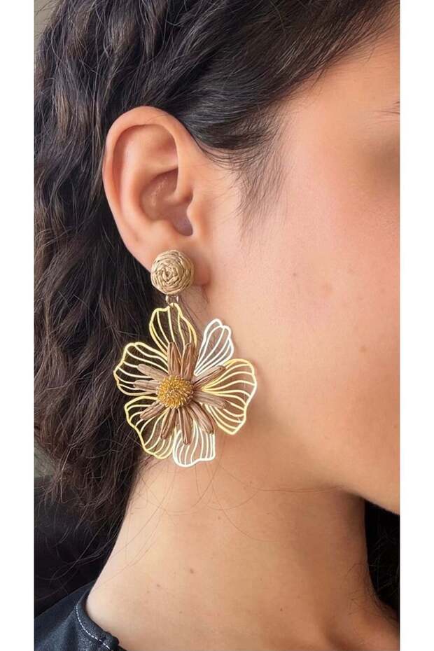 Women's Gold Detailed Brown Dangle Flower Earrings