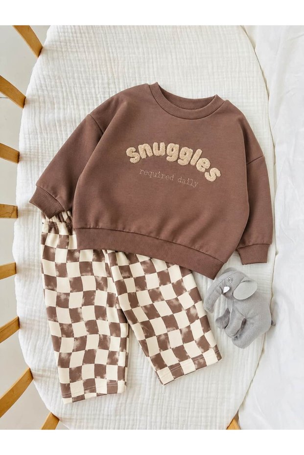Snuggles Embroidered Checkered Oversize Set