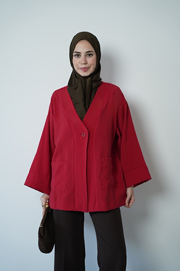 Women's Hijab Jacket with Front Buttons and Double Pocket Detail