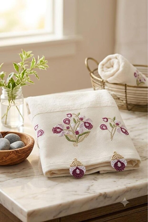 Spring Embroidered Hand and Face Towel 50X90 cm Lilac