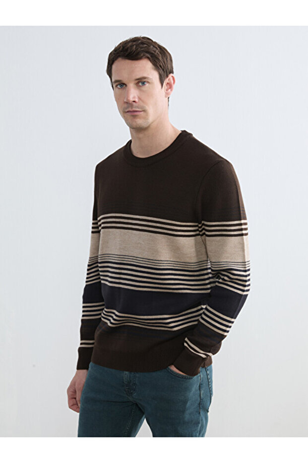 Esvab • Modern & Distinctive Zero Roba Collar Striped Men's Knitwear Sweater