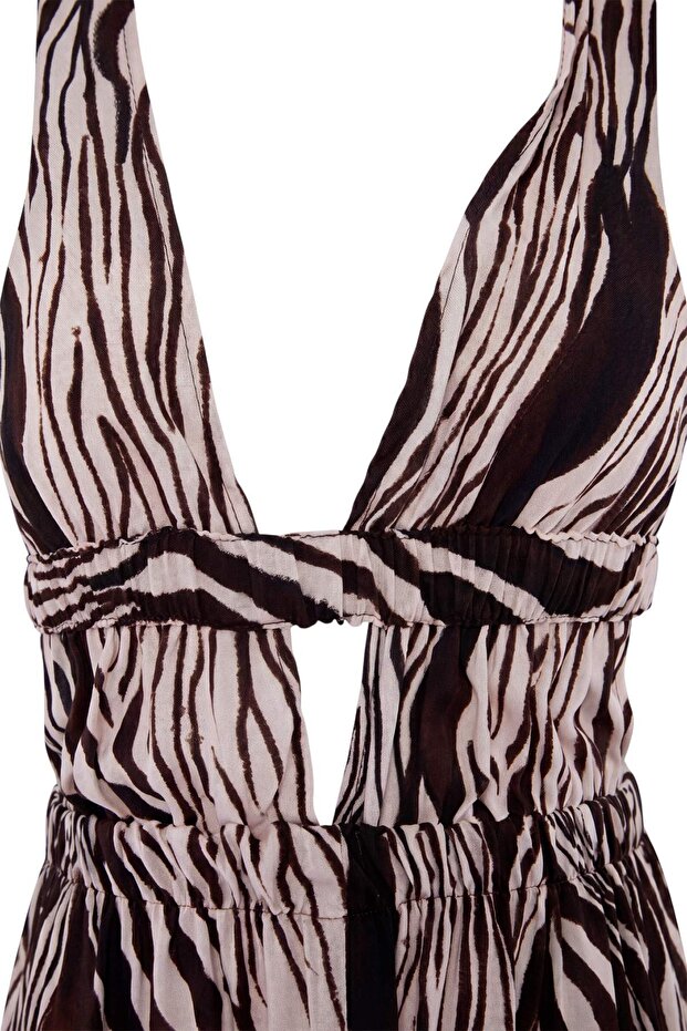 Zebra Desenli Maxi Dokuma Yırtmaçlı Plaj Elbisesi TBESS22EL0731 - 3