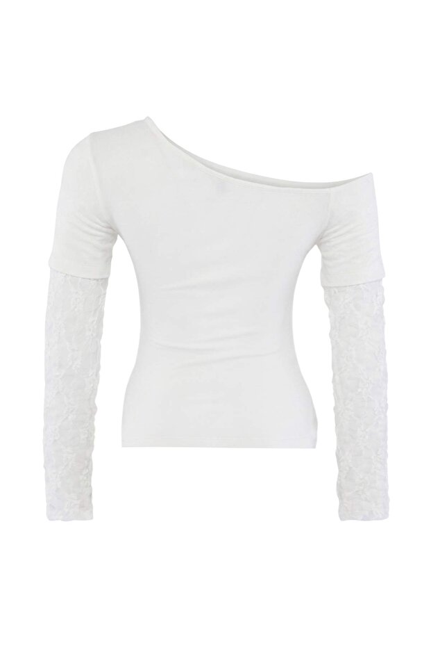 Ekru Fitted/Vücuda Oturan Asimetrik Yaka Dantel Detaylı Soft Touch Örme Bluz TWOSS26BZ01008 - 7